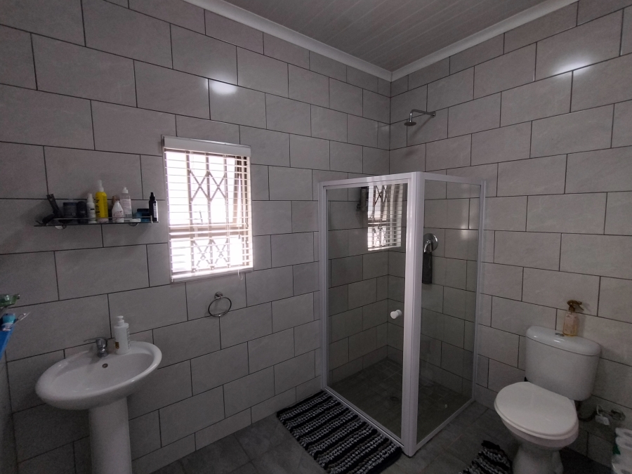 1 Bedroom Property for Sale in Amandelrug Western Cape